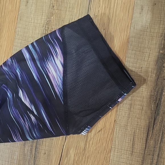 IDEOLOGY Purple Black Space Dye Cropped Leggings - Picture 11 of 14